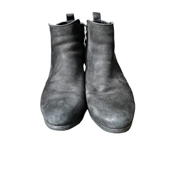 Blondo Waterproof Black Leather Booties - Picture 5 of 14